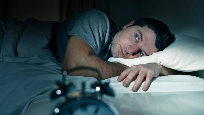 کمبود خواب یا تغییر کردن عادت های خواب می تواند عواقب چشمگیری در سلامتی فرد داشته باشد