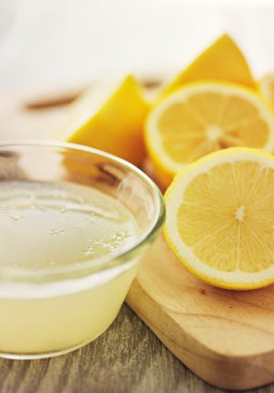 با خواص بی نظیر آب لیمو بیشتر آشنا بشید