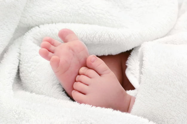 درمان خشکی پوست نوزاد دکتر چک