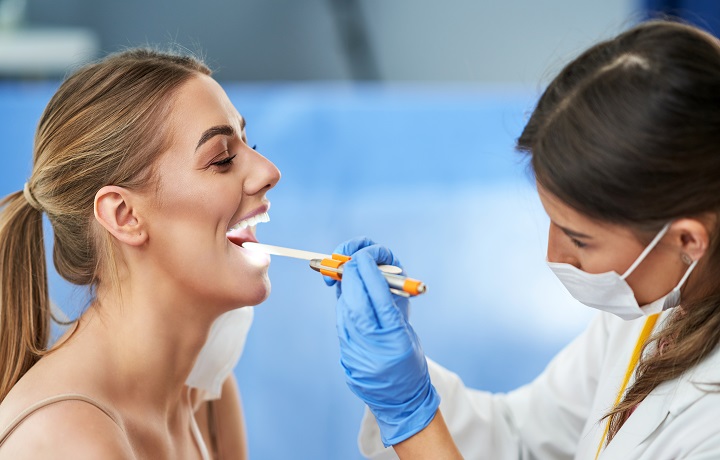 شناخت تلخی دهان و درمان آن توسط متخصص