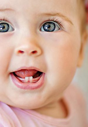 رنگ مدفوع نوزاد هنگام دندان در آوردن