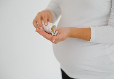 مصرف قرص استامینوفن در دوران بارداری آزاد است؟