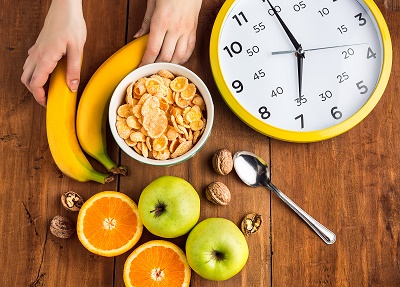 زمان غذا خوردن، کالری دریافتی و کاهش وزن